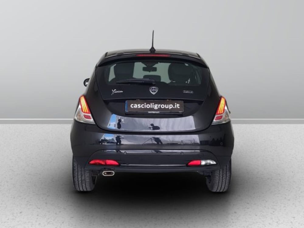 Lancia Ypsilon usata a Teramo (4)