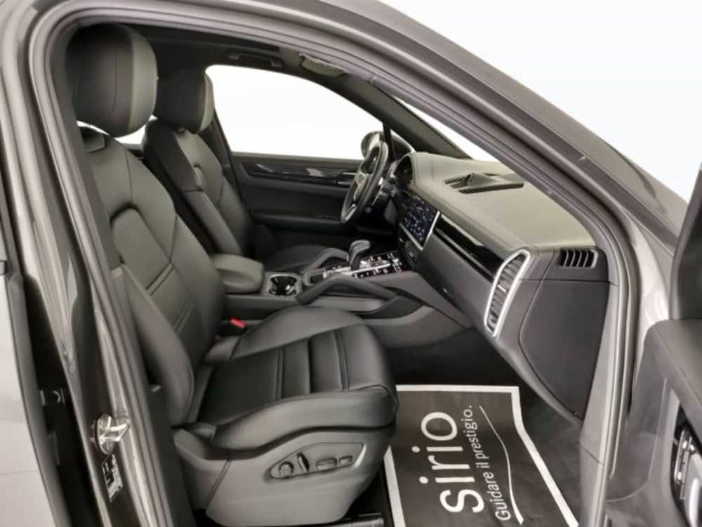 Porsche Cayenne usata a Teramo (10)