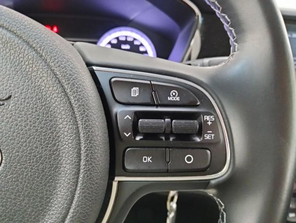 Kia Niro usata a Como (11)