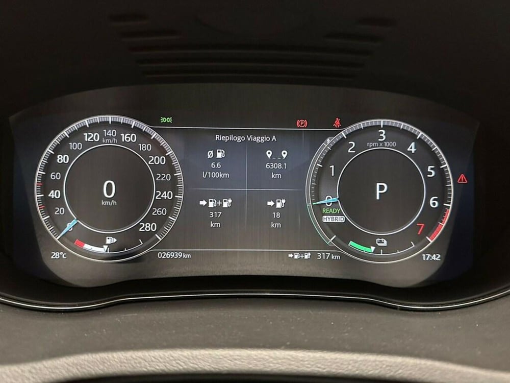Jaguar E-Pace usata a Varese (10)