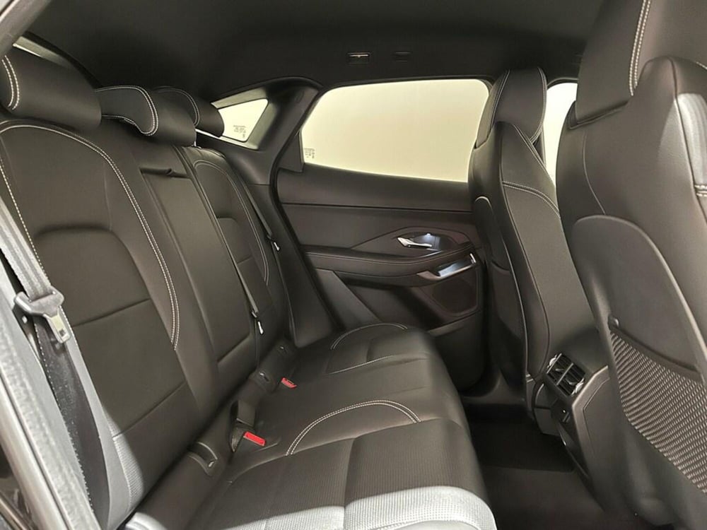 Jaguar E-Pace usata a Varese (5)