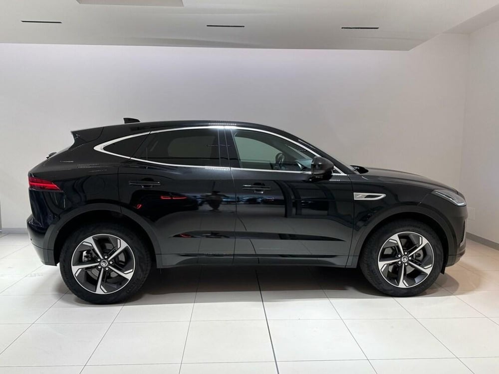 Jaguar E-Pace usata a Varese (6)