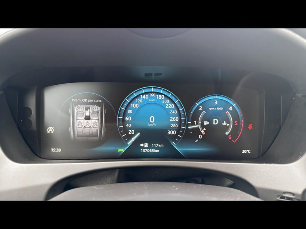 Jaguar F-Pace usata a Varese (10)
