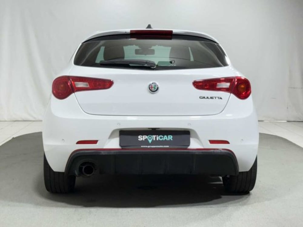 Alfa Romeo Giulietta usata a Sondrio (4)
