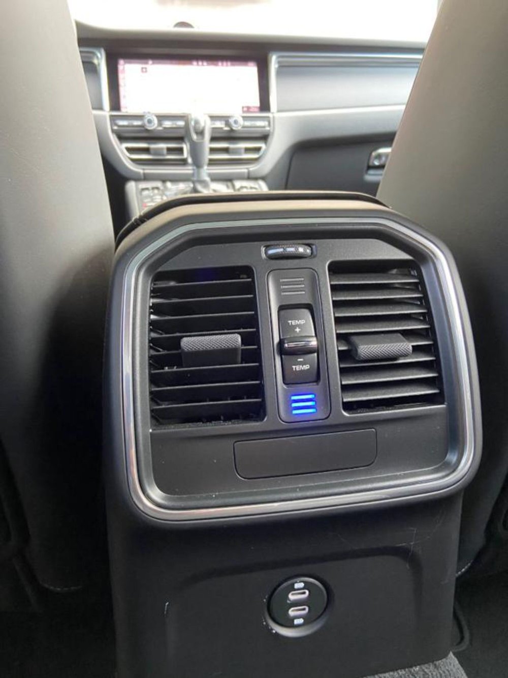 Porsche Macan usata a Padova (12)