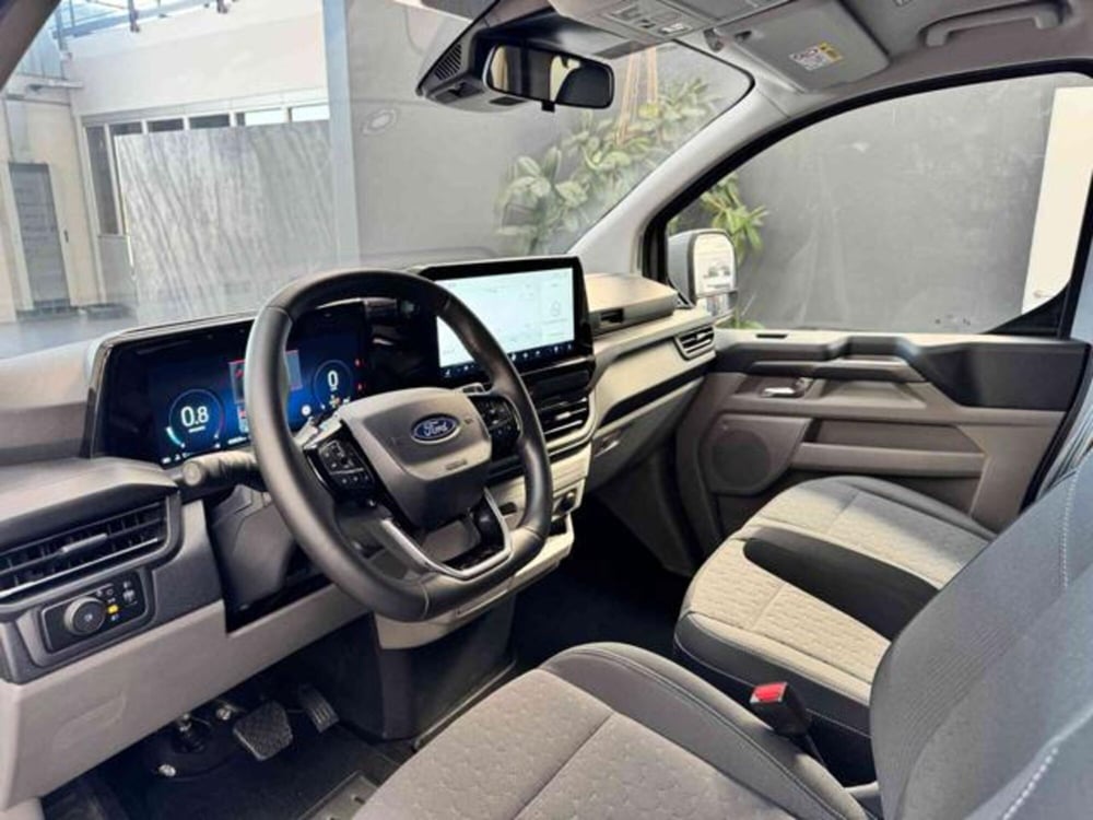 Ford Tourneo Custom usata a Vercelli (13)
