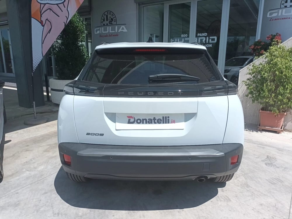 Peugeot 2008 nuova a Bari (14)
