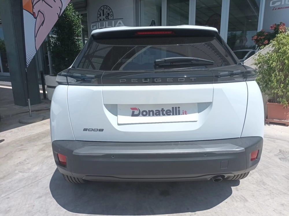 Peugeot 2008 nuova a Bari (17)