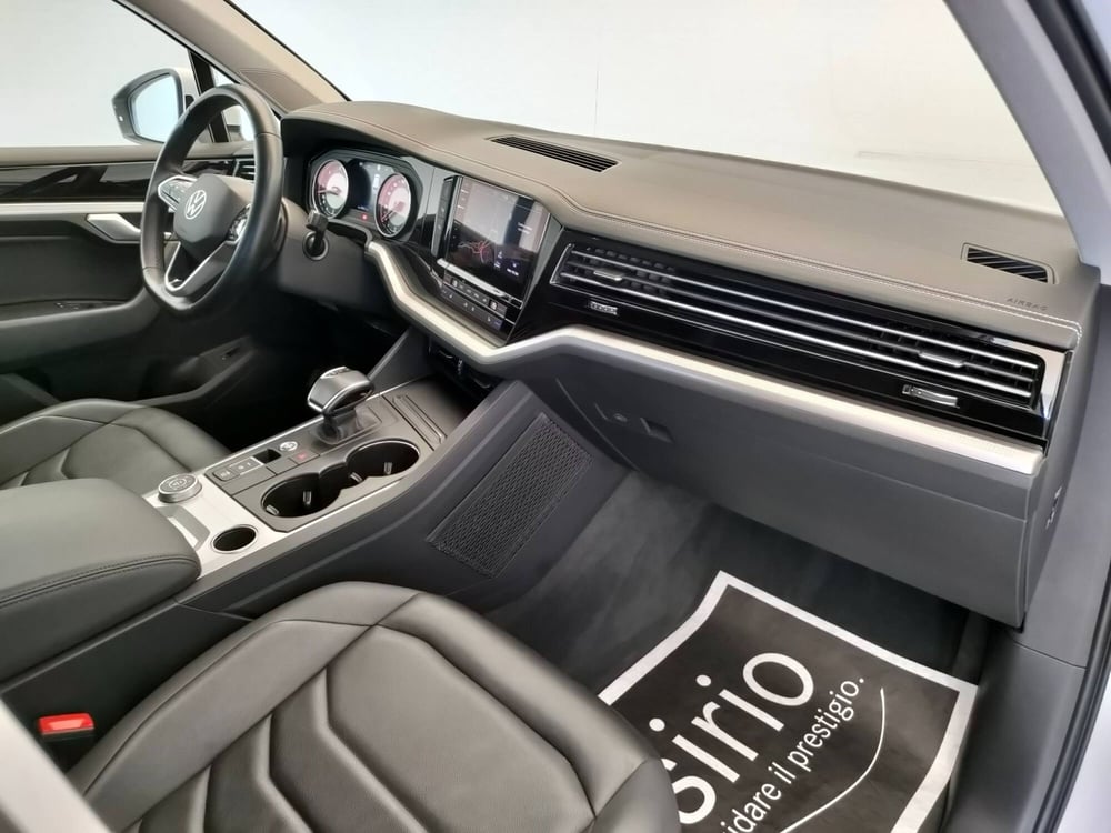 Volkswagen Touareg usata a Ascoli Piceno (9)