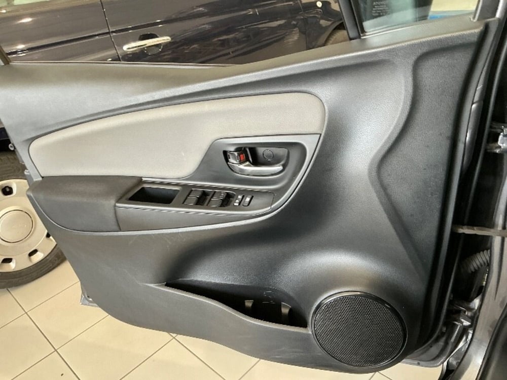 Toyota Yaris usata a Cosenza (7)