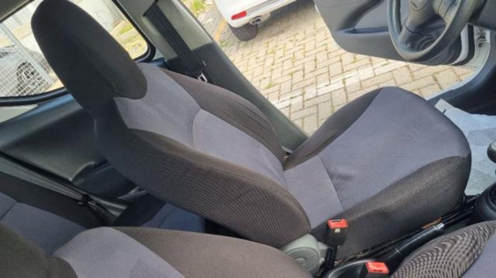 Suzuki Alto usata a Savona (13)