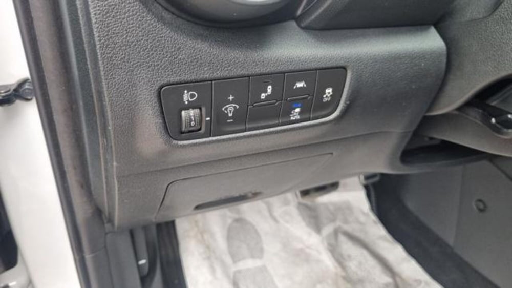 Hyundai Kona usata a Savona (16)