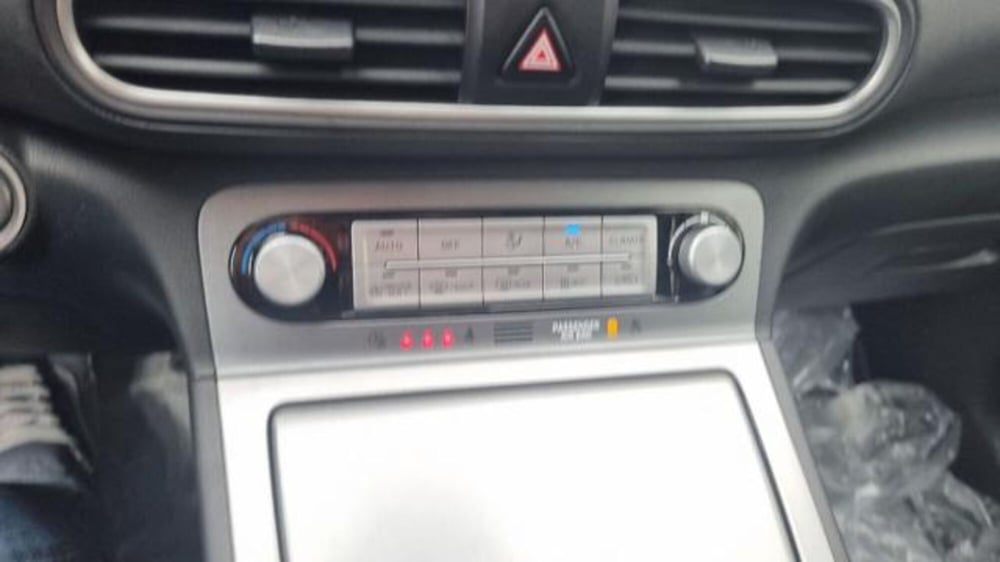 Hyundai Kona usata a Savona (7)