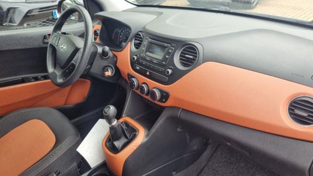 Hyundai i10 usata a Savona (10)