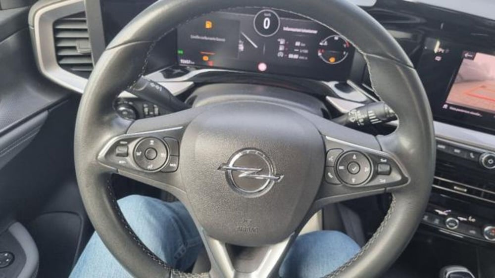Opel Mokka usata a Savona (9)