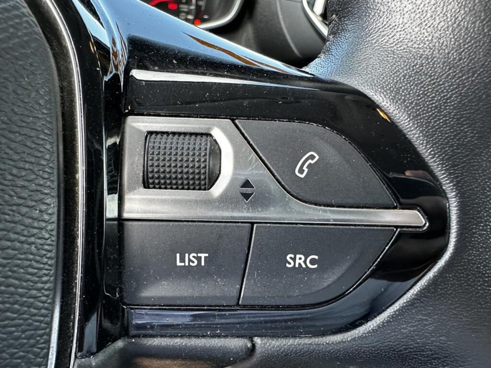 Peugeot 208 usata a Torino (9)