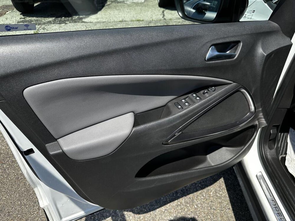 Opel Crossland X usata a Torino (7)