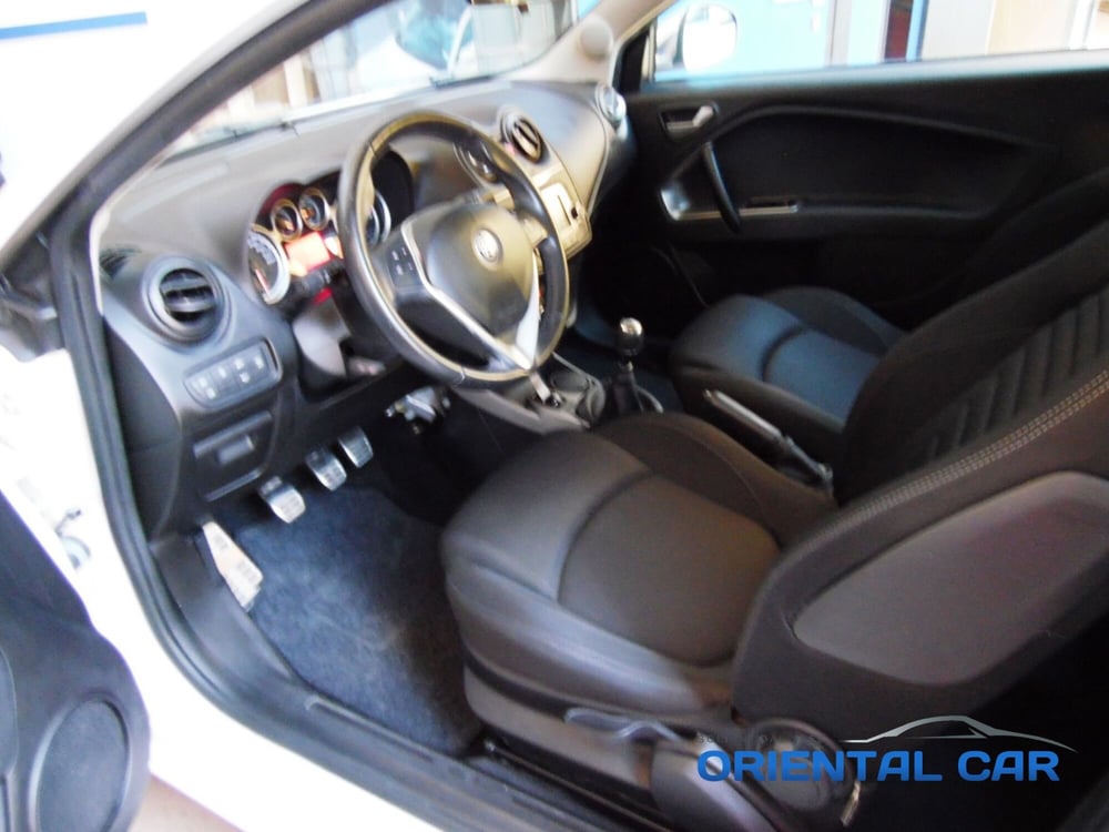 Alfa Romeo MiTo usata a La Spezia (10)