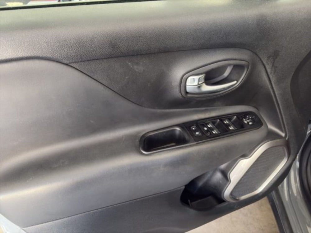 Jeep Renegade usata a Perugia (19)