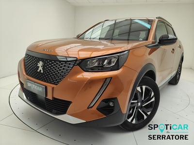 Peugeot 2008 PureTech 130 S&amp;S EAT8 Allure Pack del 2022 usata a Erba
