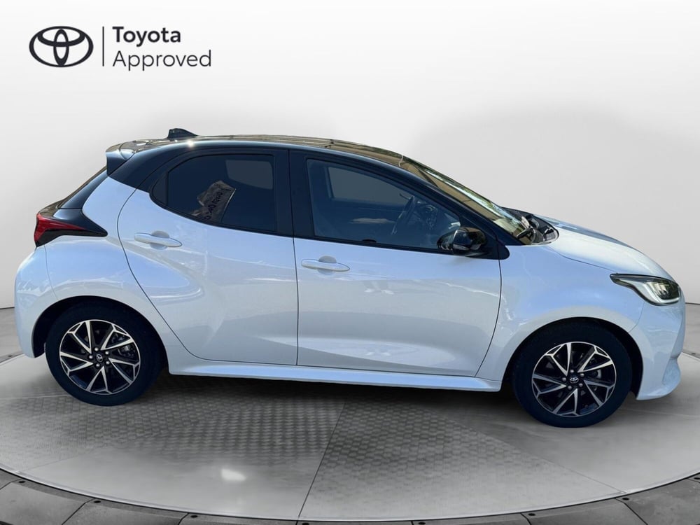 Toyota Yaris usata a Como (12)