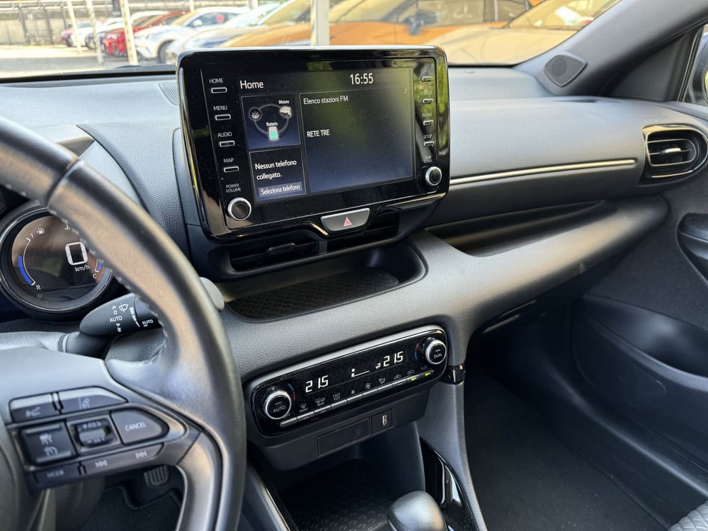Toyota Yaris usata a Como (14)