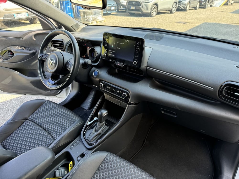 Toyota Yaris usata a Como (6)