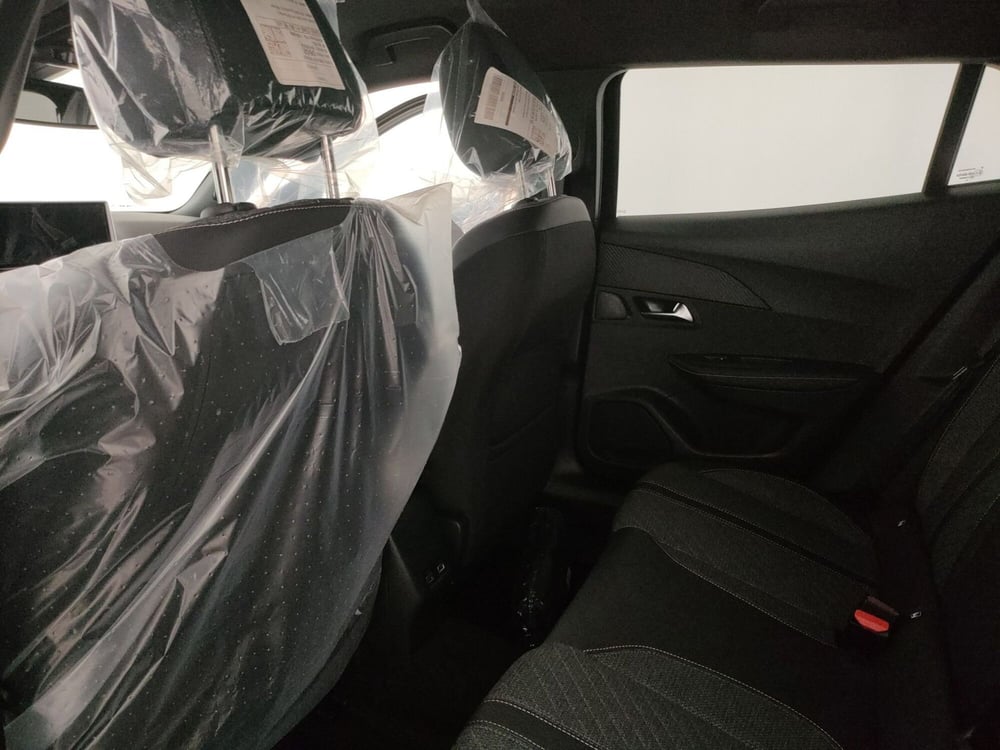 Peugeot 2008 nuova a Caserta (11)