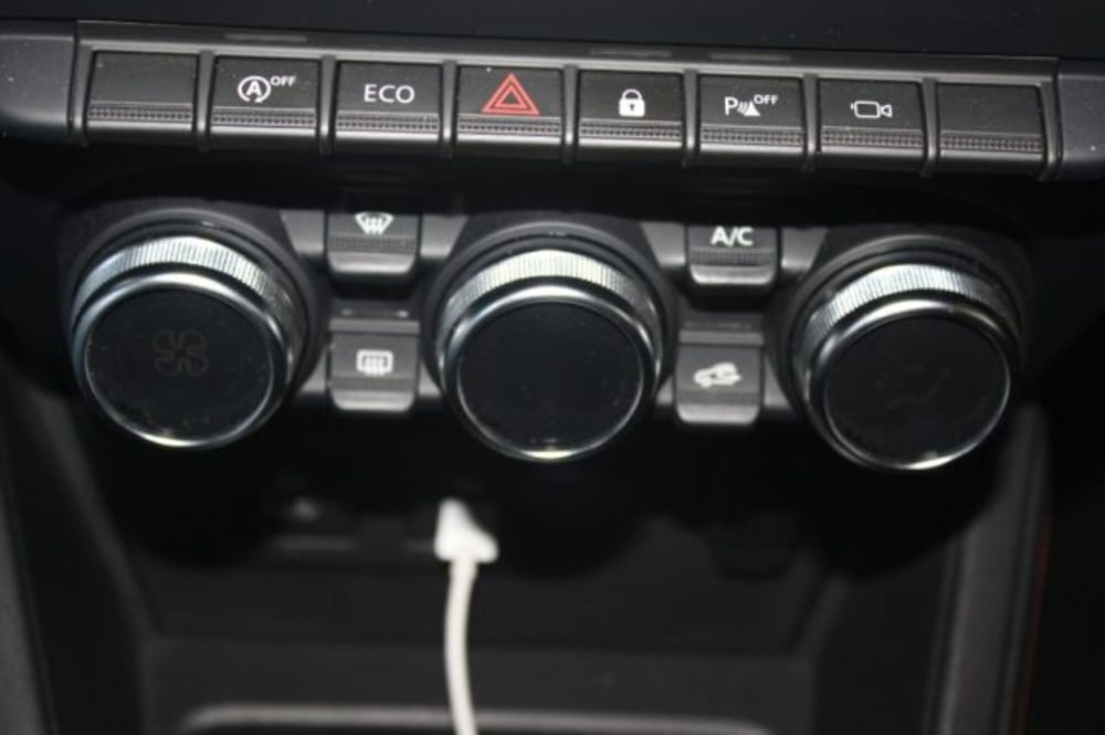Dacia Duster usata a Viterbo (12)