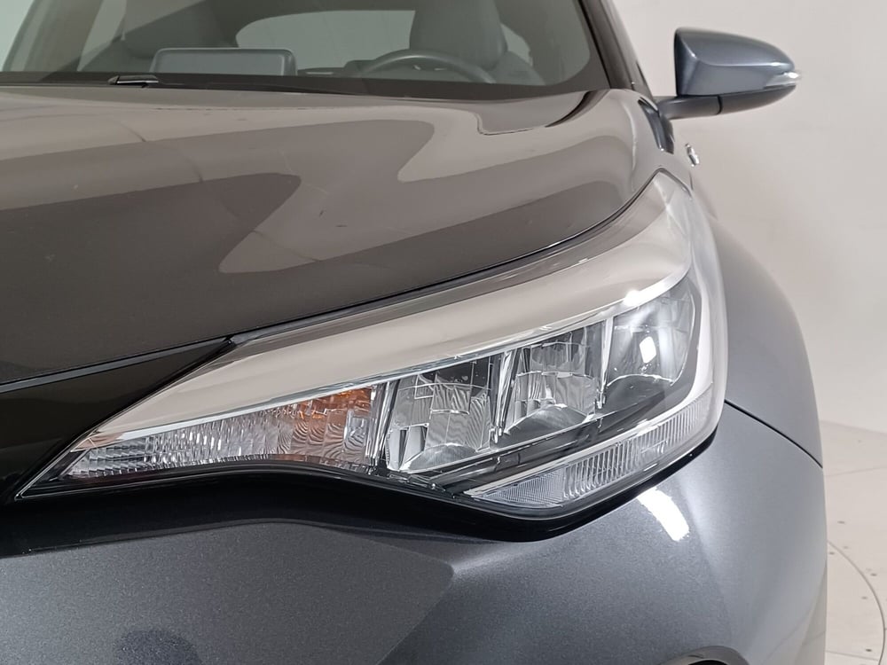 Toyota Toyota C-HR usata a Alessandria (17)