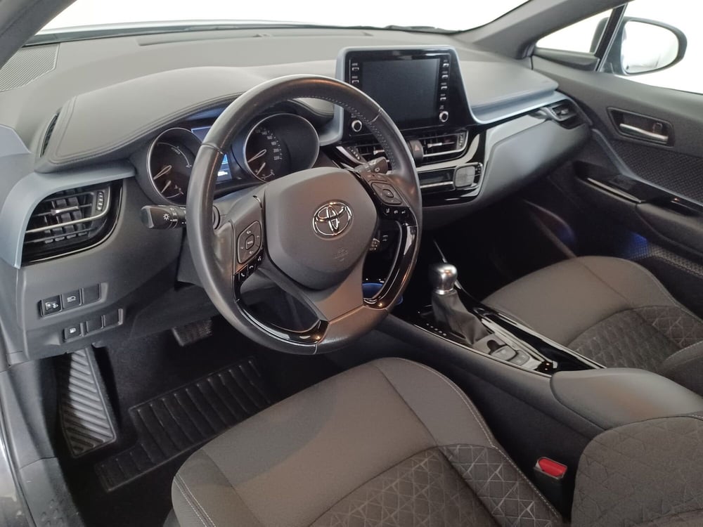 Toyota Toyota C-HR usata a Alessandria (6)