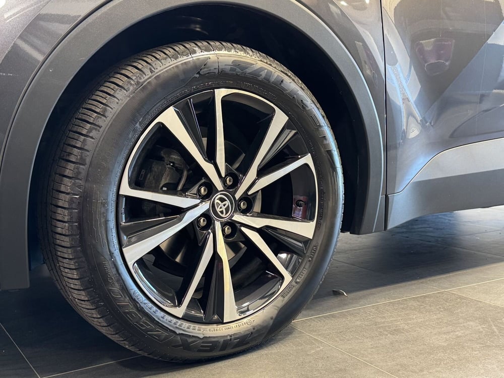 Toyota Toyota C-HR usata a Brescia (6)