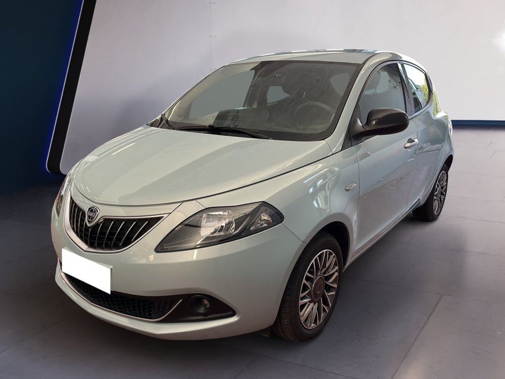 Lancia Ypsilon usata a Torino (2)