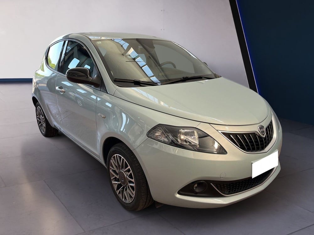 Lancia Ypsilon usata a Torino (3)