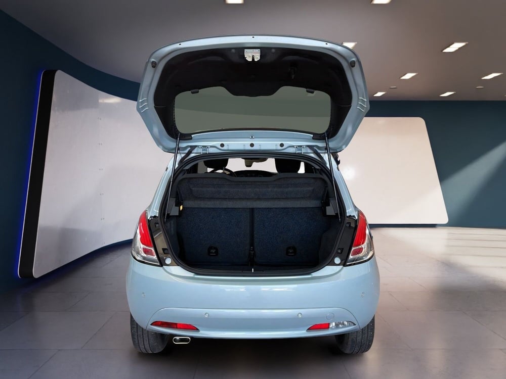 Lancia Ypsilon usata a Torino (7)
