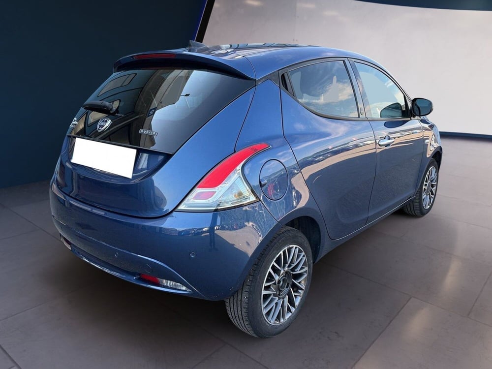 Lancia Ypsilon usata a Torino (4)
