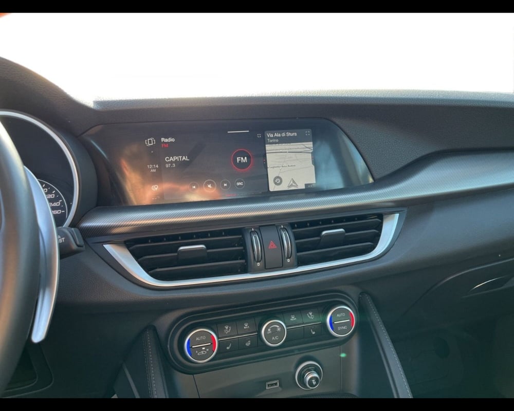 Alfa Romeo Stelvio usata a Torino (3)
