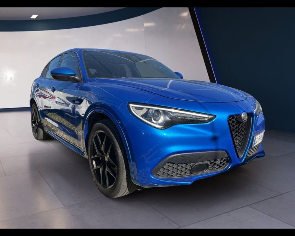 Alfa Romeo Stelvio usata a Torino (5)