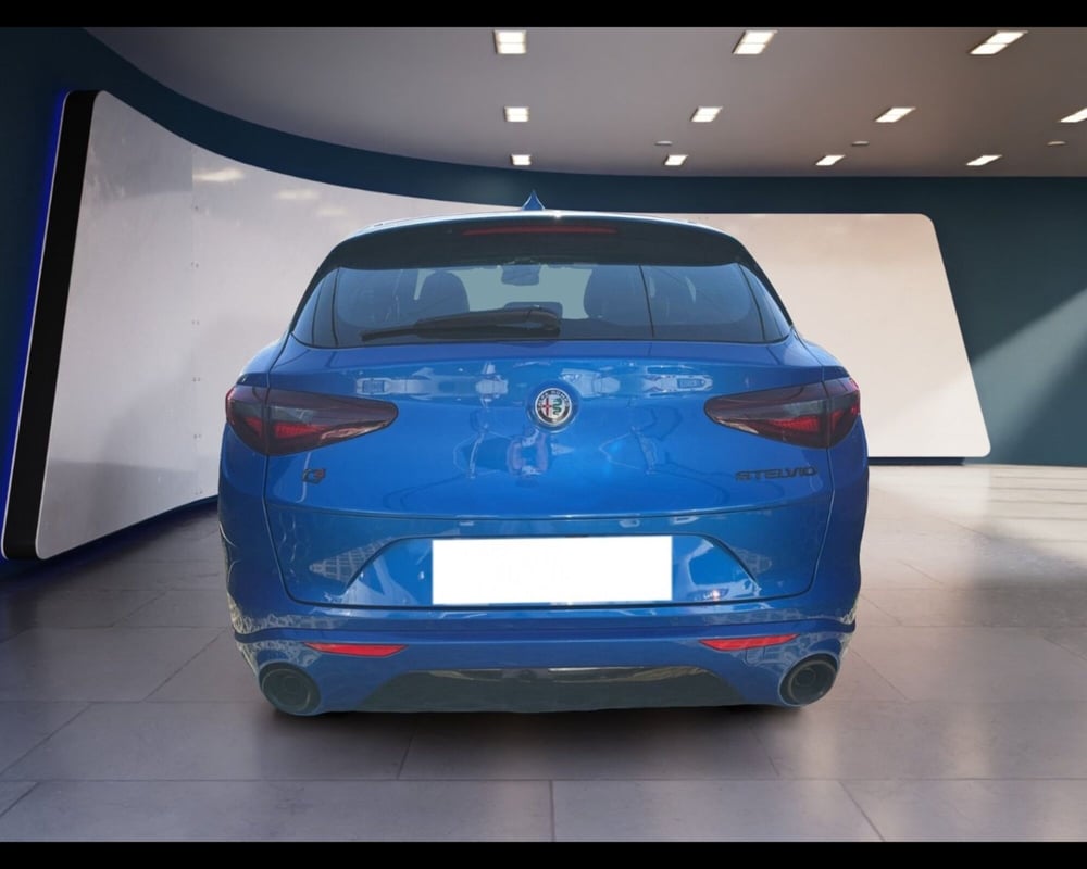 Alfa Romeo Stelvio usata a Torino (8)
