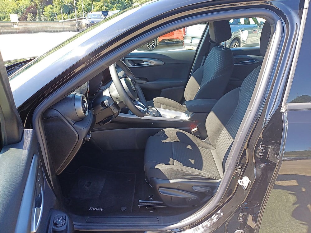 Alfa Romeo Tonale usata  (6)