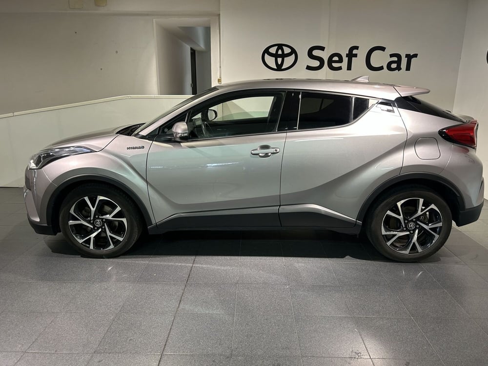 Toyota Toyota C-HR usata a Milano (3)