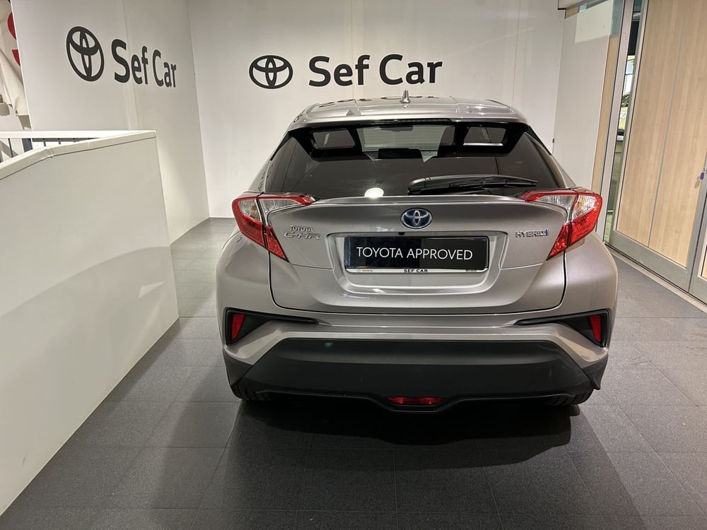 Toyota Toyota C-HR usata a Milano (4)