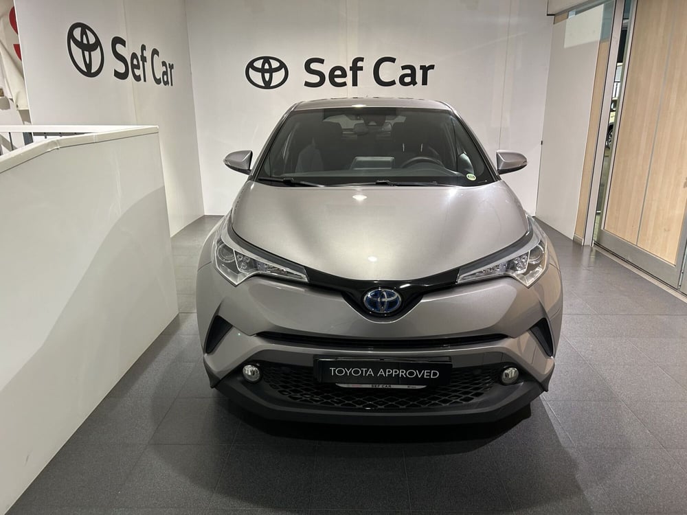 Toyota Toyota C-HR usata a Milano (5)
