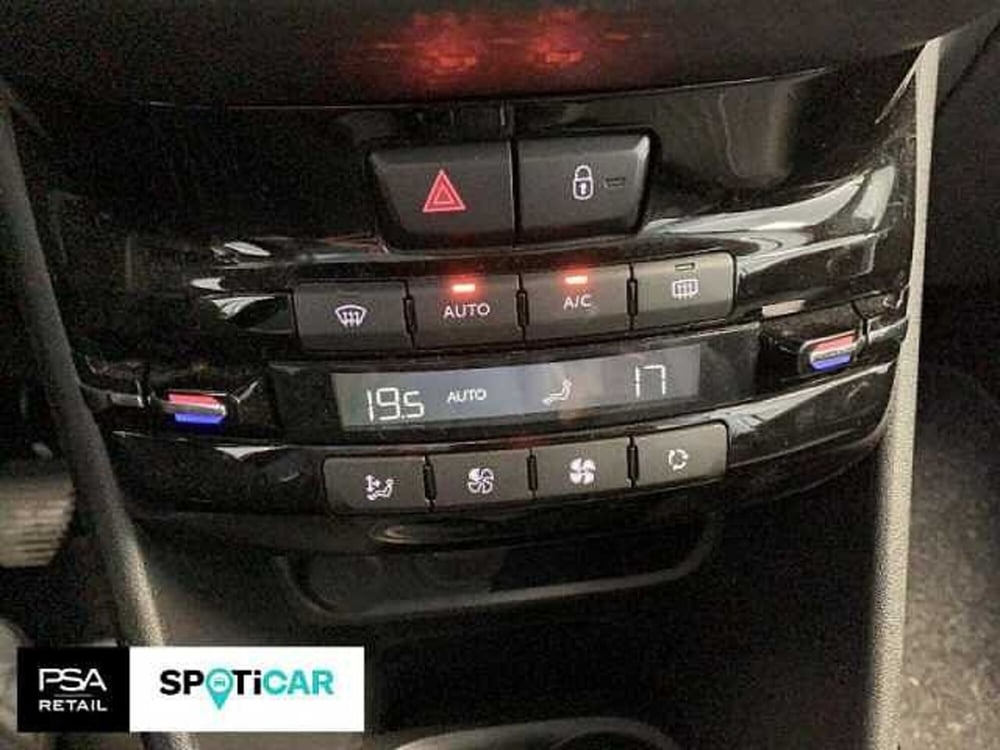 Peugeot 2008 usata a Milano (13)