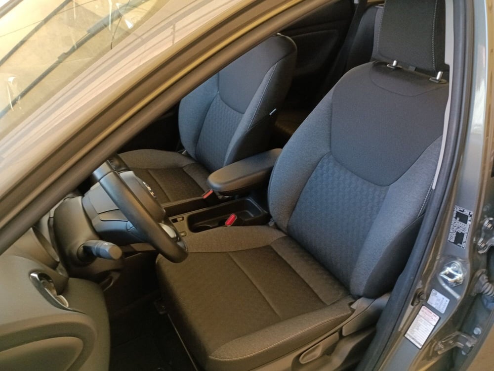 Toyota Yaris usata a Milano (11)