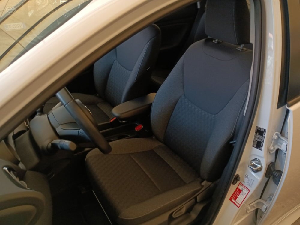 Toyota Yaris usata a Milano (11)