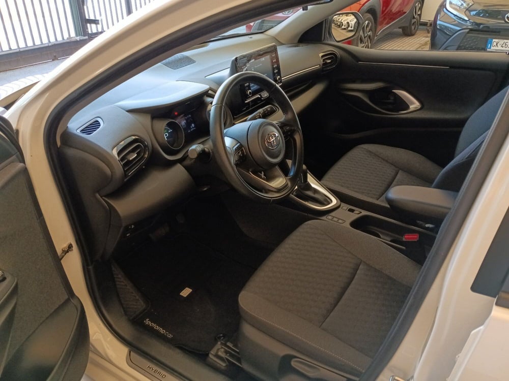 Toyota Yaris usata a Milano (15)