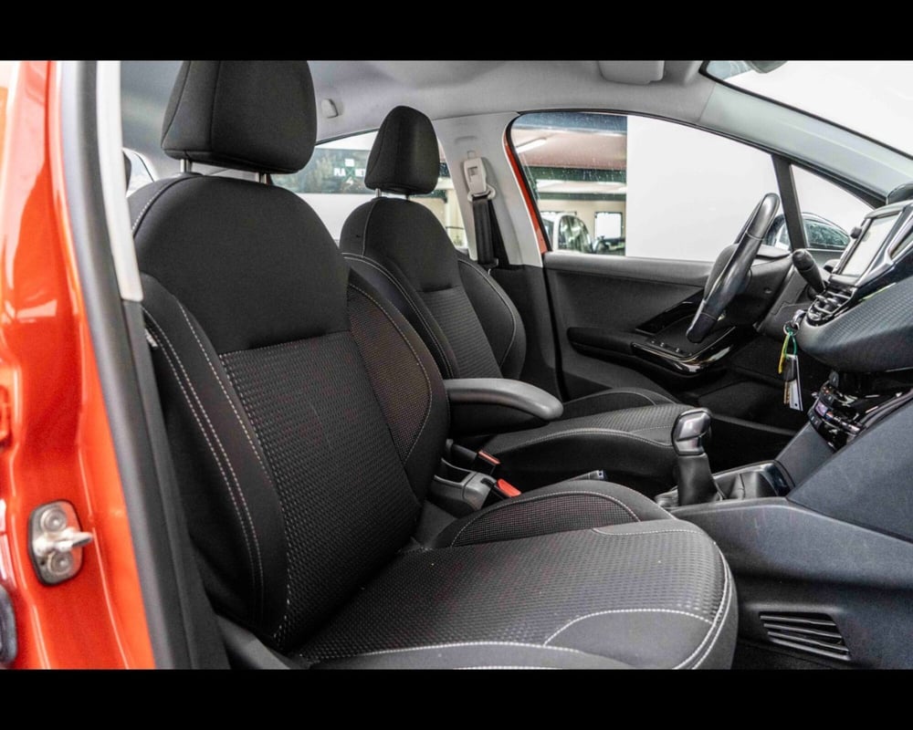 Peugeot 208 usata a Venezia (12)