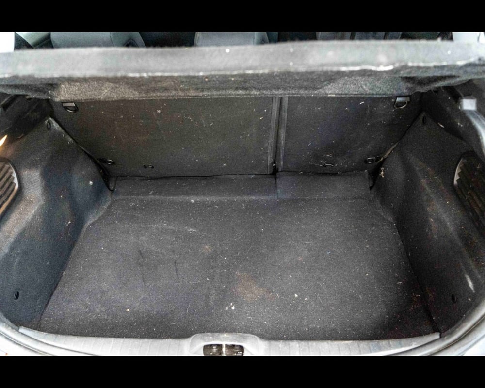 Peugeot 208 usata a Venezia (15)