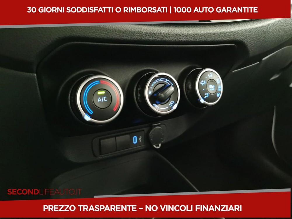 Toyota Aygo X nuova a Chieti (18)